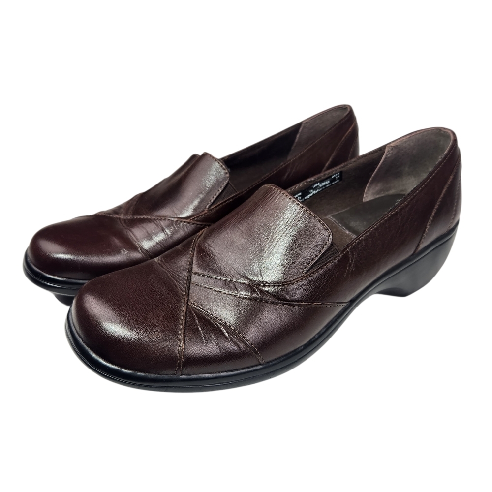 Clarks Women's 10M Brown Leather Slip-On Loafers Comfort Preppy Academia Casual